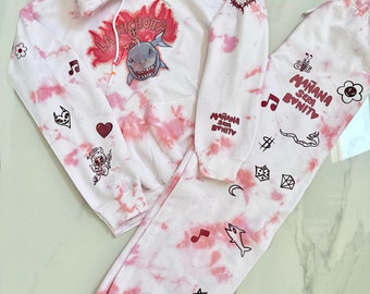Conjunto de temporada de bichota tie-dye de Karol g (sudadera y pantalón deportivo). (Mañana será bonito) edición limitada inspirada.