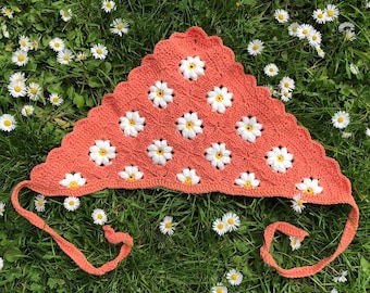Red Crochet Daisy Bandana: Retro Cotton Hair Scarf
