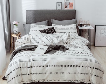 Ambesonne Arrows Duvet Cover Set Beige Black Arrow in Ethnical Pattern with Feathers Native Tribal Design Print Decorative 2 Piece Bedding Set with 1 Pillow Sham Twin Size