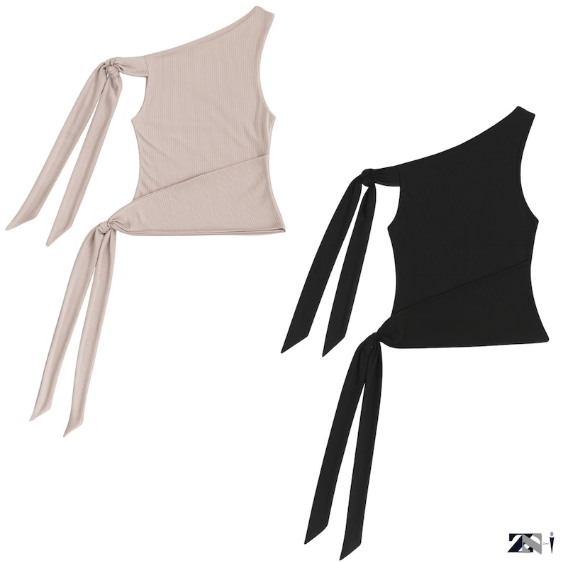 Puede incluir: Dos tops sin mangas, uno beige y otro negro, cada uno con un dise&ntilde;o asim&eacute;trico de un solo hombro. Los tops presentan lazos largos y fluidos en el hombro y la cintura. La tela tiene una textura acanalada.