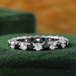 Unique Alternative Moissanite Wedding Band, Full Eternity Band, Round Cut Black and White Moissanite Wedding Band, Stackable Matching Band