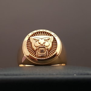 Silver Jaguar ring for men and women with 925 Hallmark.