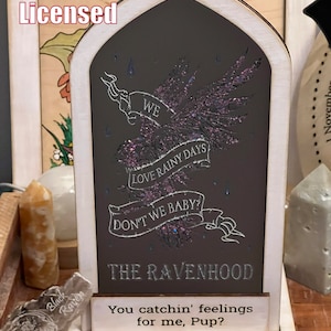 The Ravenhood Kerzenhalter aus Holz - Officell Lizensiert