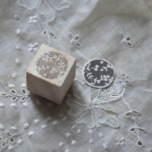 Round flowers - Wooden stamp