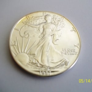 1987 Amerykański Srebrny Orzeł .999 Czysty Srebrny Dolar Nieobiegowy Mennica USA