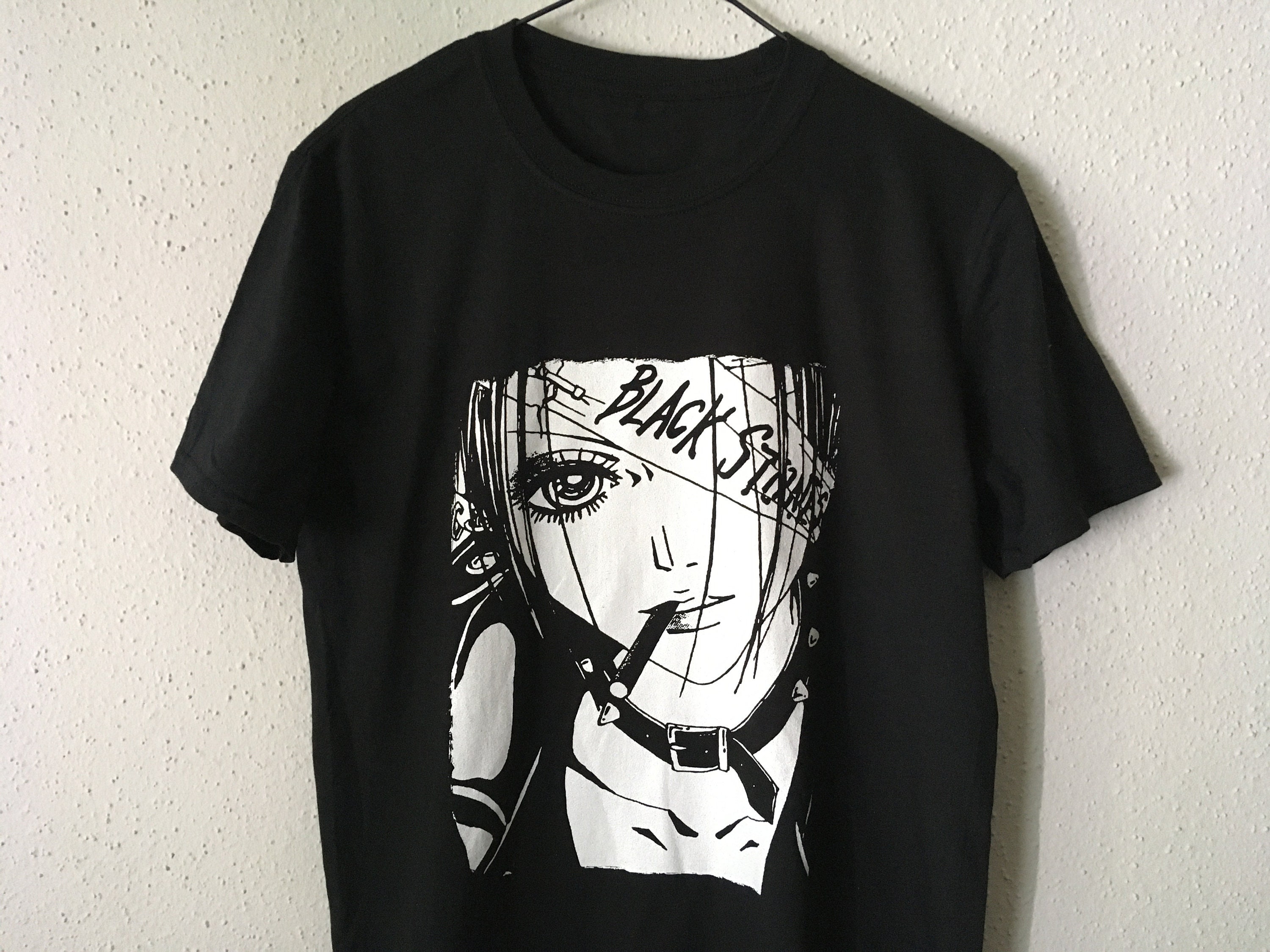 BLACK STONES x NANA ブラスト（ホワイト）Tシャツ - Etsy 日本