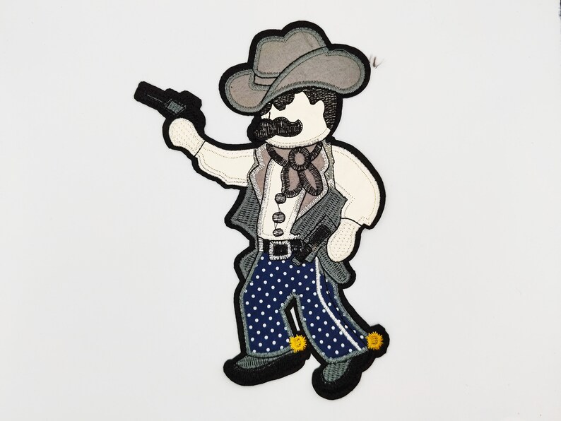 Embroidered Applique Coat Sew-on Patch for Jacket Iron-on Factory Custom Embroidered Patch