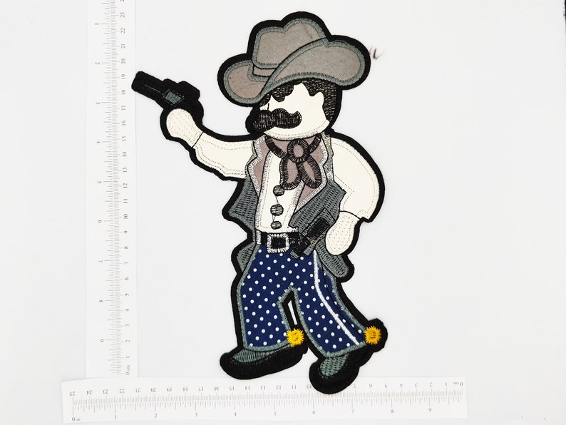 Embroidered Applique Coat Sew-on Patch for Jacket Iron-on Factory Custom Embroidered Patch