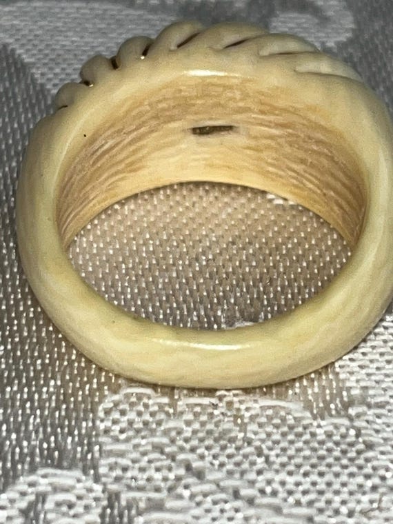 14K Solid Yellow Gold Creme Colored Bone Carved "… - image 5