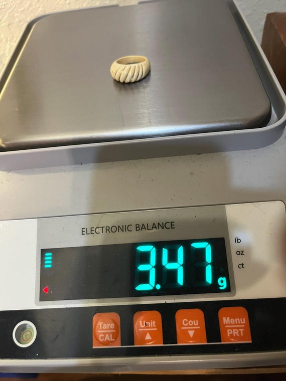 14K Solid Yellow Gold Creme Colored Bone Carved "… - image 2