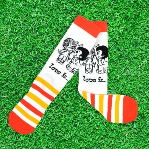 Love Is..Staring at You Socks, Valentine's Socks,  Couples Socks, Gifts for Her, Famous Cartoon Couple, Love is Cartoon, Y2K, Christmas Sock