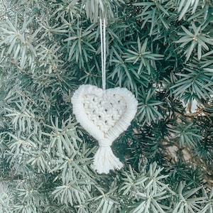 Macrame Heart Ornament/Christmas Ornament/Heart Christmas Ornament/Macrame Christmas Ornament