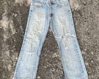 Vintage Dolce & Gabbana Basic Jeans Vintage Dolce and Gabbana Basic Distressed Denim Jeans W32