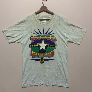 Vintage 90s Rasta Cross Colour Tee Vintage 90s Rasta Crewneck Plain Tee Vintage 90s Rasta Pullover Tee Size M