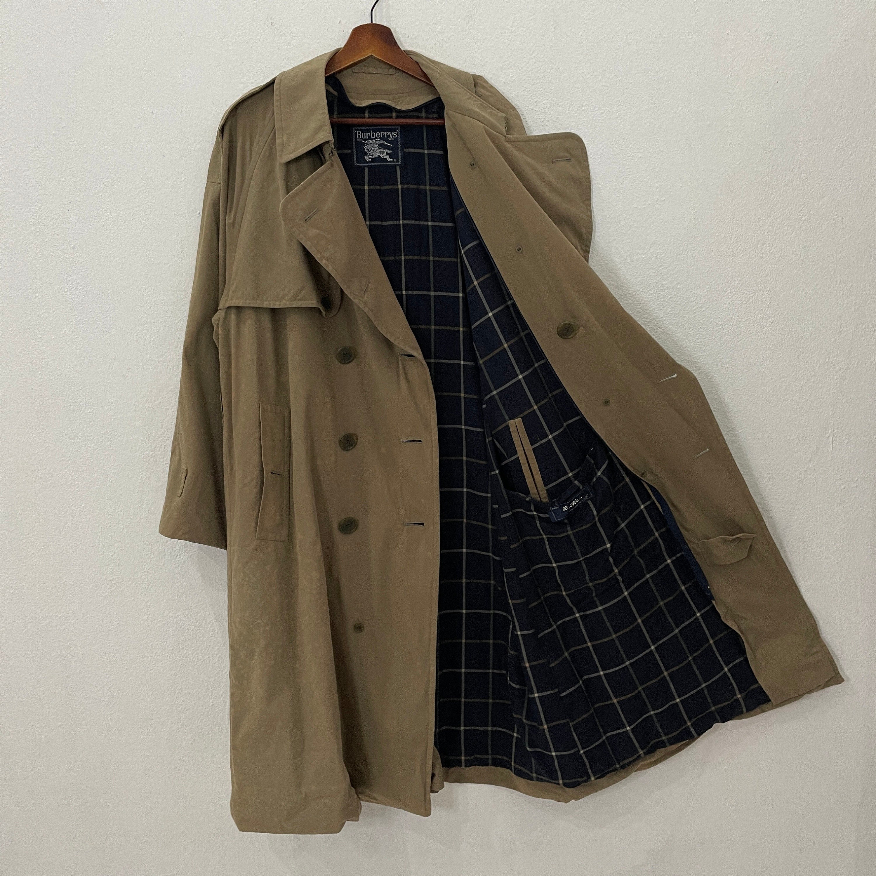 Buy the AUTHENTICATED Burberry London Green Cotton Full Button Up Coat Mens  Size 40R