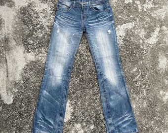 Vintage Unbranded Denim Jeans Vintage Unbranded Distressed Denim Vintage Unbranded Distressed Denim Jeans W32