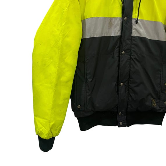 「ほぼ新古品 」DESCENTE JETBARRIER JACKET  S DESCENTE Snow Gear Winter Jacket Ski Wear Hoodie Colourblock