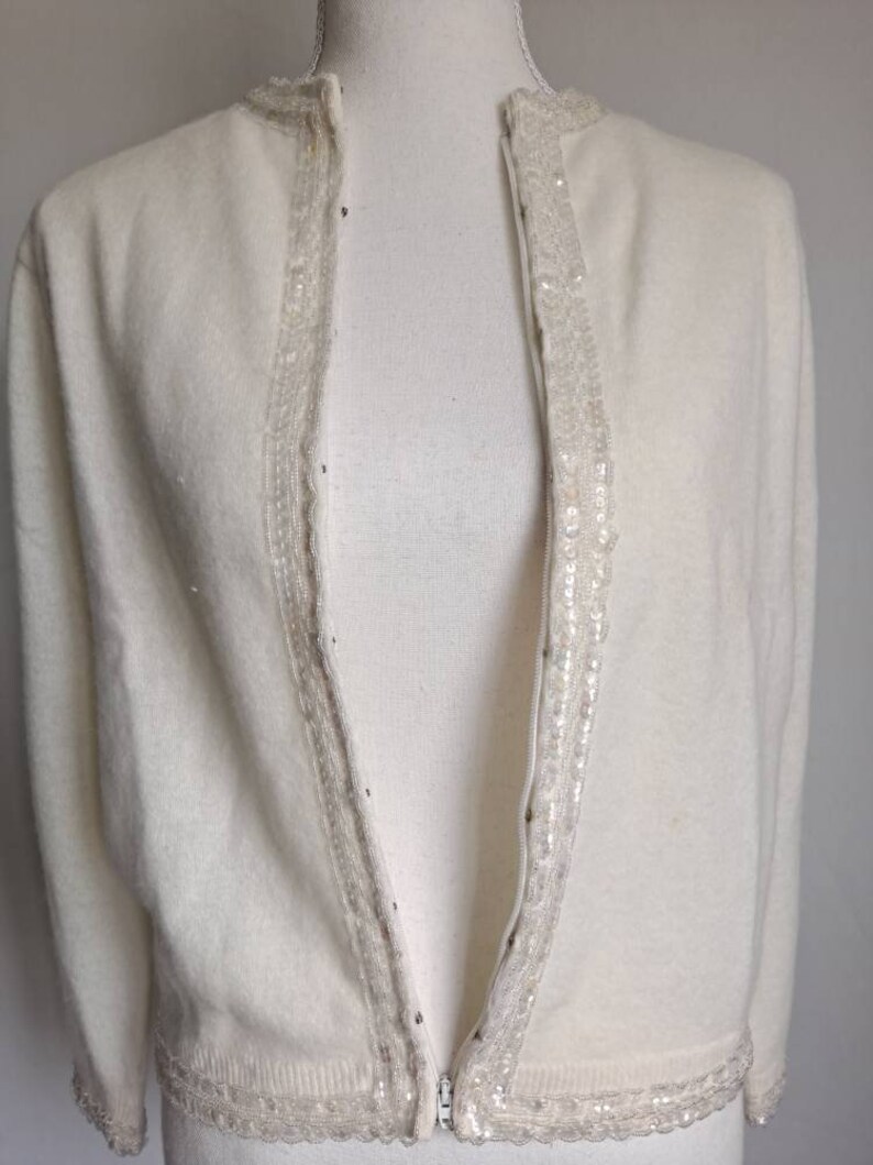 Vintage 1960's Tai Tung Co Lambswool Angora with Cashmere Finish Sequined Beaded Zip Up Long Sleeve Sweater S/M Off White image 4