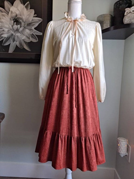 Vintage 1970's Prairie Hippie Dress with Peplum V… - image 8