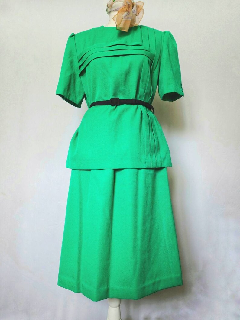 Vintage 1970's Checkaberry Solid Green Peplum Short Sleeve Skirt Suit Set image 1
