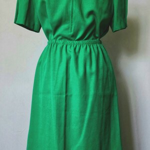 Vintage 1970's Checkaberry Solid Green Peplum Short Sleeve Skirt Suit Set image 3