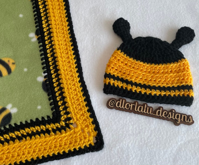 Baby Bee Luxe Blanket Plush - Belize main image 1