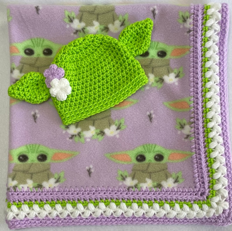 Manta de bebé Yoda para niña con gorro de Yoda, mandaloriano, manta de bebé de Star Wars, El Niño, bebé Star Wars, Grogu, baby shower de Star Wars imagen 1