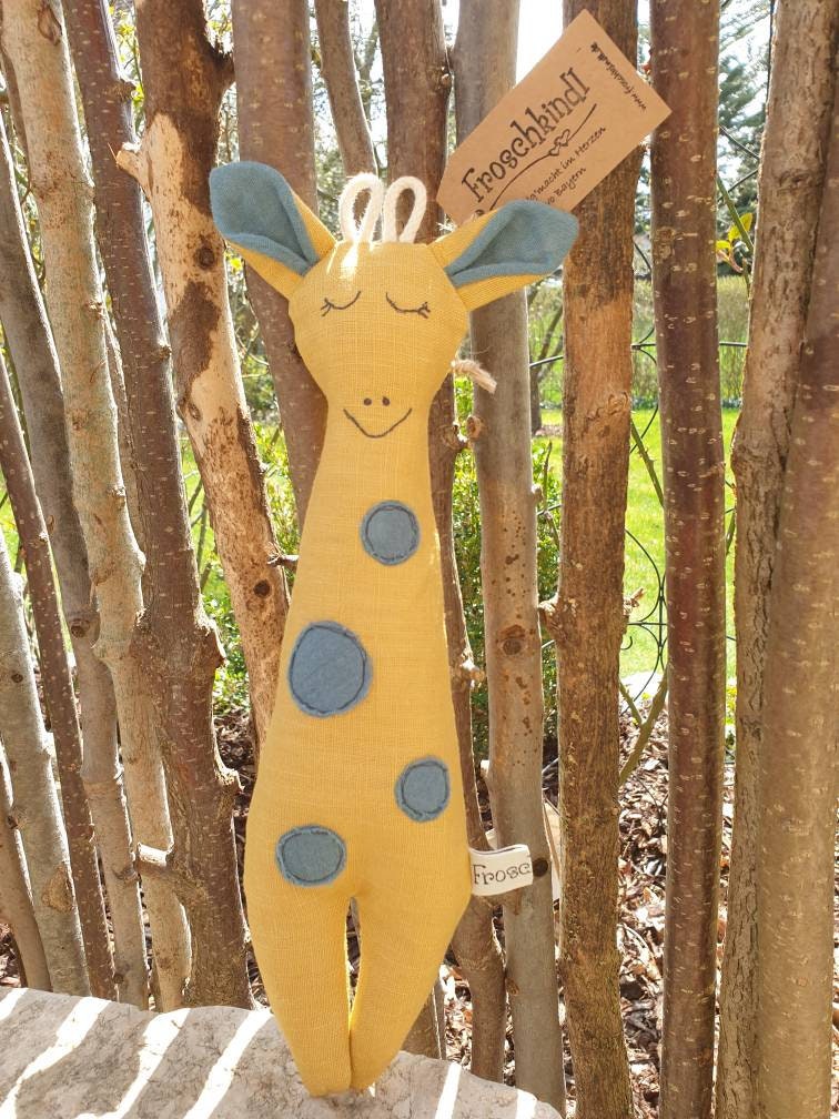 Zirben-Giraffe aus OEKO-TEX  Leinen. Größe ca. 32 cm. Personalisierung möglich. Taufe, Geburt, Geschenk,  Geburtstag, Mitbringsel, Kinder