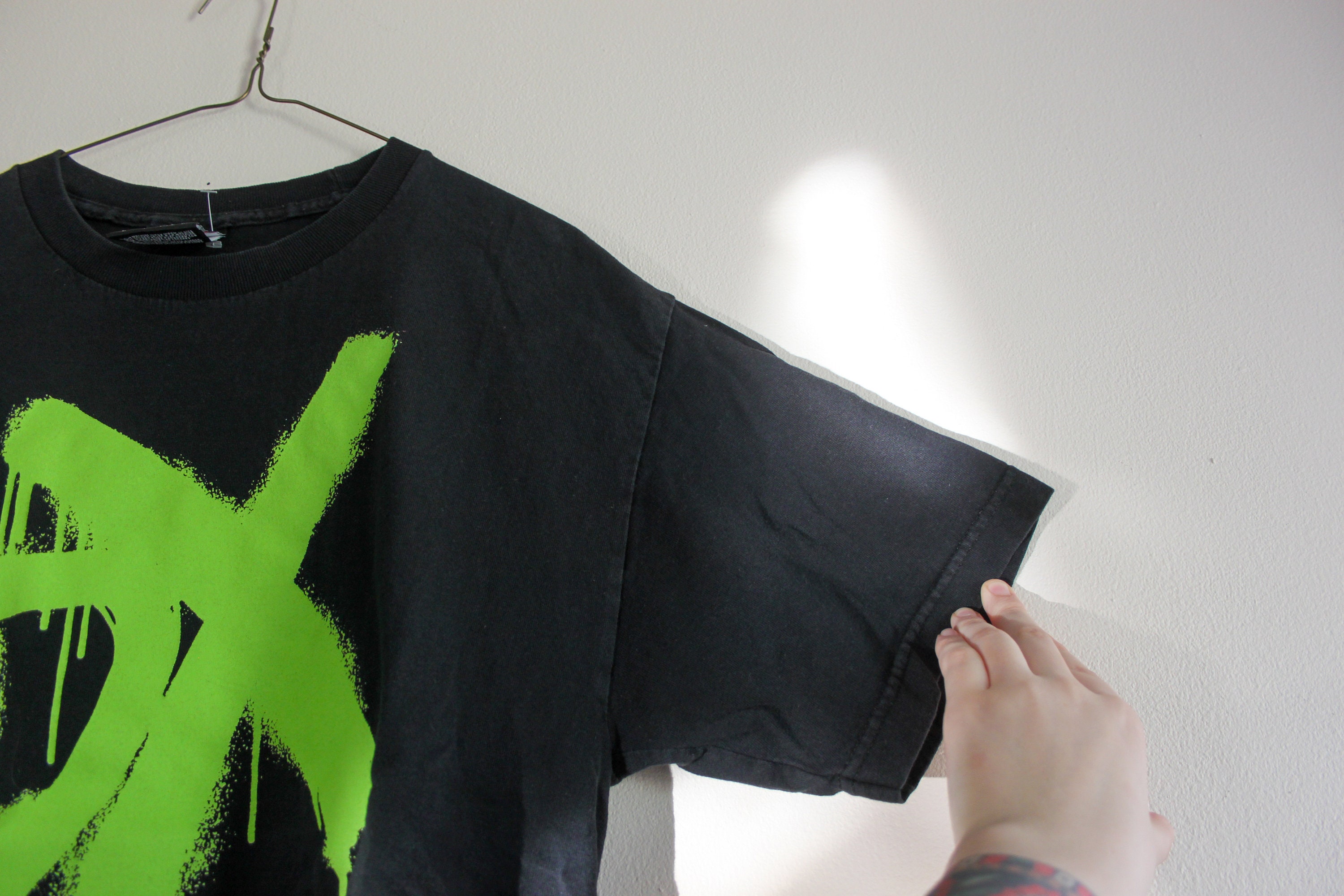 T-shirt Vintage WWE D-Generation X – Réunion 2007 – Taille L – Rare