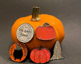 Spooky Season Halloween Pumpkin/Witch/Ghost/Cauldron Enamel Pin Badges