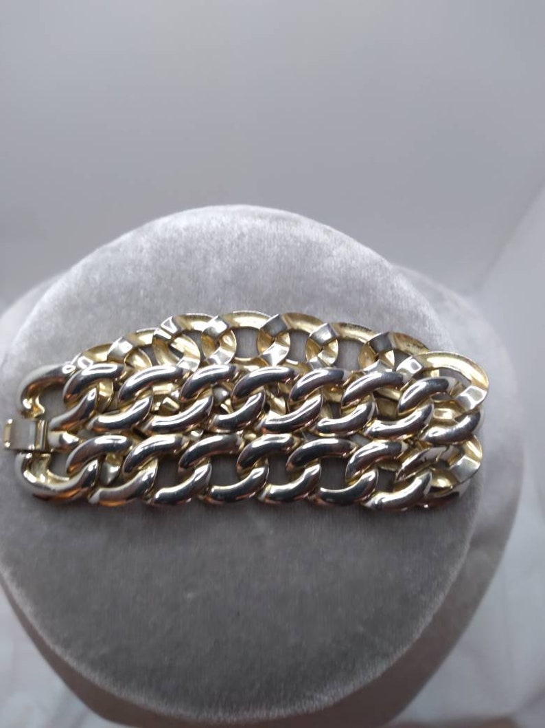 Gold Tone Chain Linked Bracelet