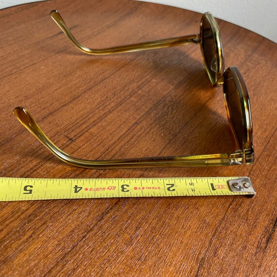 Buy 1960s Vintage American Optical Sunglasses: Tortoiseshell  display picture 1