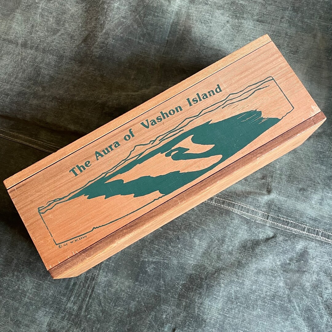 The Aura of Vashon Island Rare 1984 Handmade Cedar 16in. Storage Box