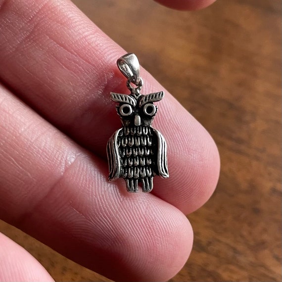 1970’s Sterling Silver OWL Necklace Charm - image 3