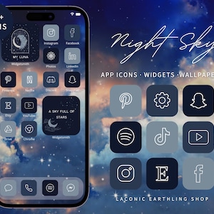 Pode incluir: Um ecrã de smartphone exibe ícones de aplicativos, widgets e papéis de parede com um tema de céu noturno. Os ícones são em tons de azul e cinza, com logotipos de mídia social e aplicativos. O texto "Night Sky" e "900+ Icons" são visíveis.