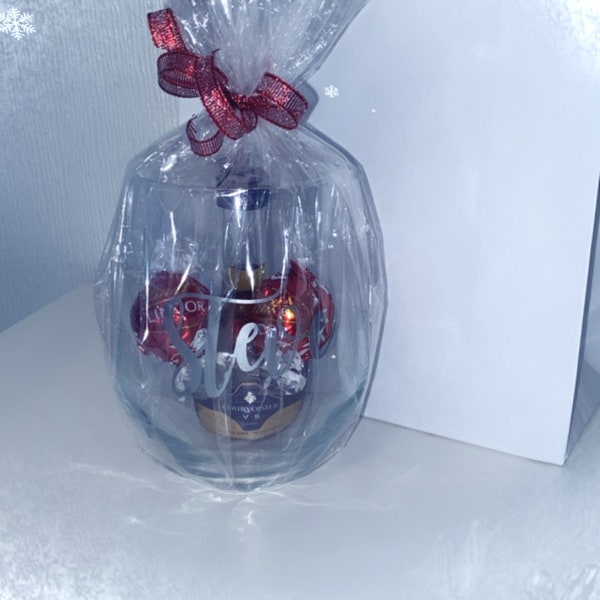 Miniature Alcohol Gifts 60+ Gift Ideas for 2024