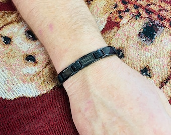 Bio Magnetic Healing  Pure Titanium Bracelet / Adjustable /Unisex