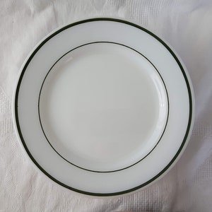 VINTAGE Anchor Hocking / Corning Ware Weiße Milchglasplatten mit Grünen Nadelstreifen, 4er Sets und Individuell