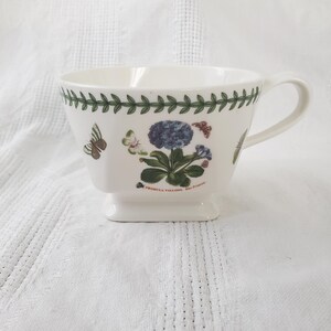 Neu mit Etikett Portmeirion ""Botanischer Garten"" Tee für eine quadratische Fußtasse."