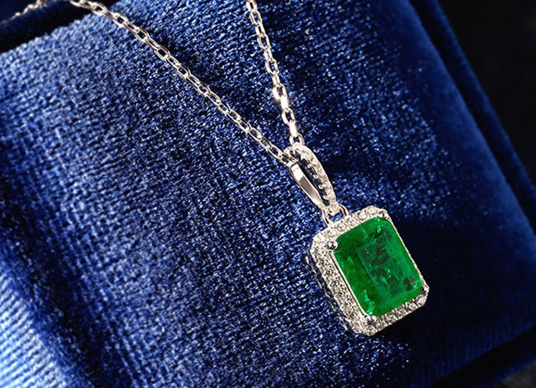 Exquisite Emerald Necklace Collection | Shop Now