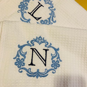 Custom Kitchen Towel with Monogram / Personalized Tea Towel / Embroidered Towels for Kitchen Monogrammed | Waffle Towel Customised