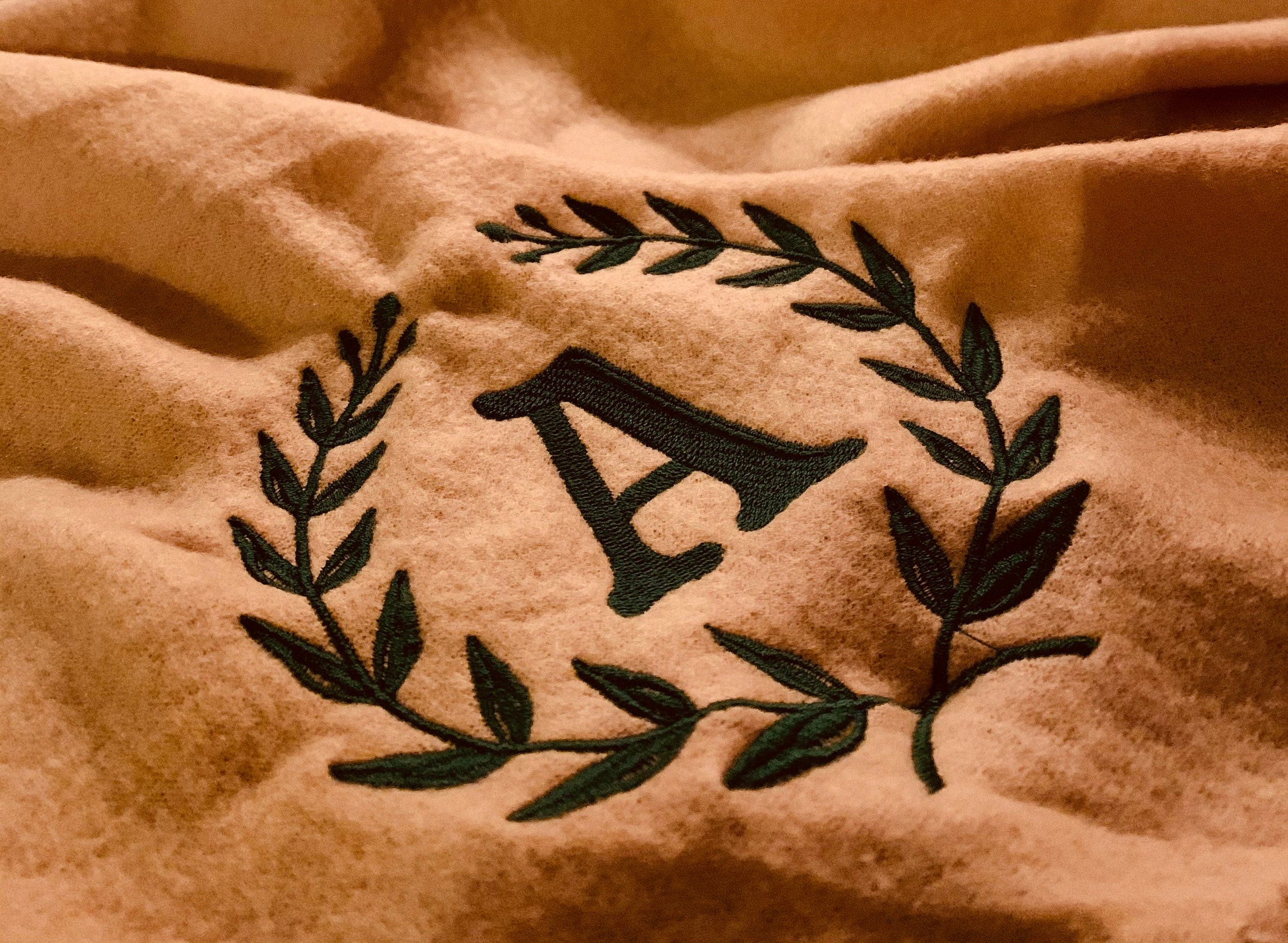 Couverture Personnalisée avec Monogramme/Couverture Brodée Monogrammée |Ecke