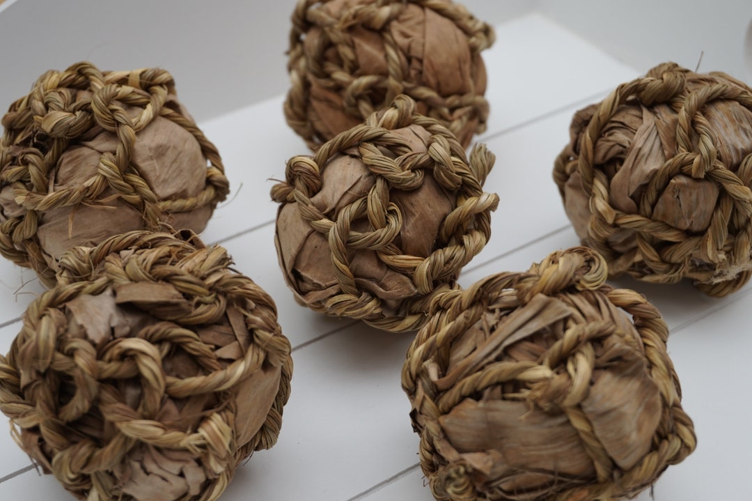 Banana Leaf Ball Toy for Bunnies Boredom Breaker Natural Chew Toys for