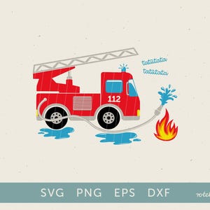 Può includere: Un camion dei pompieri rosso dei cartoni animati con una scala, che spruzza acqua su un fuoco. Il camion ha il numero 112. L'immagine include il testo "tatitata" e "SVG PNG EPS DXF".