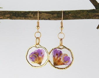 Handmade purple flower earrings, pressed flower earrings, real flower earrings with bezel, terrarium earrings, dried flowers earrings