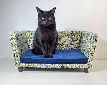 Gold blue cat sofa