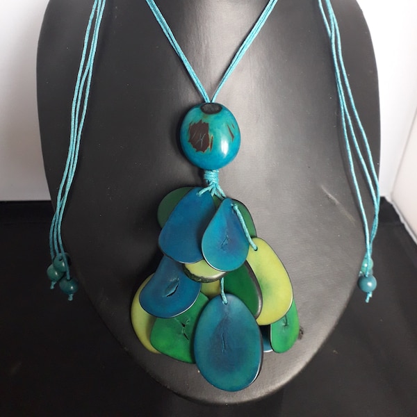 Hand made Peruvian Tagua nut pendant necklace 26" long adjustable