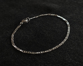 Thin Stainless Steel Chain Bracelet: Minimalist Waterproof Jewelry Gift