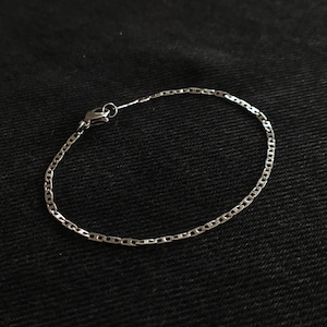 Pulseira de corrente fina de aço inoxidável: joia minimalista à prova d&#39;água para presente