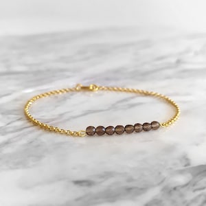 Arizona / Delicate smokey quartz bar bracelet / 14K gold vermeil / brown gemstone bracelet / Dainty Tiny Bracelet